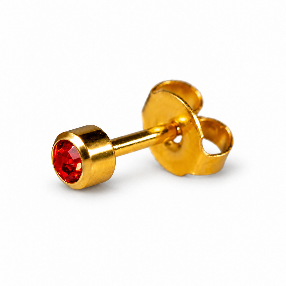 Caflon Ruby 4mm stud earrings with red stone, gold plated
