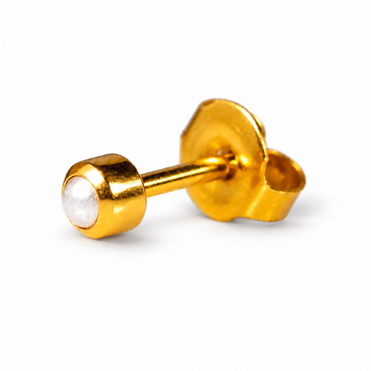 Caflon Pearl Cabochon 4mm stud earrings, gold plated
