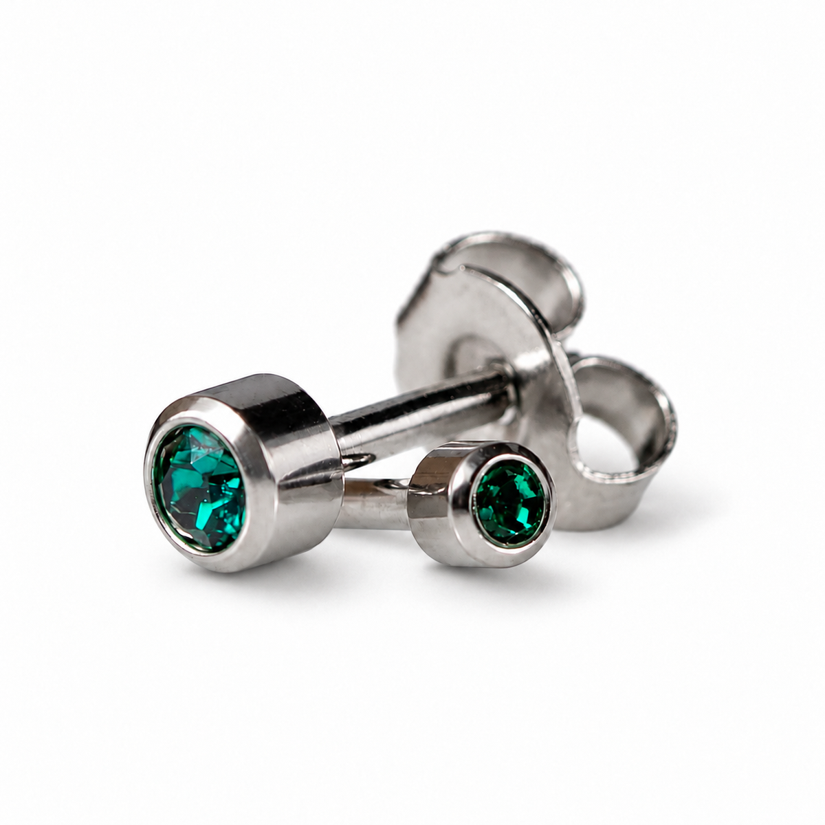 Caflon Mini Emerald 3mm stud earrings with green stone, stainless steel