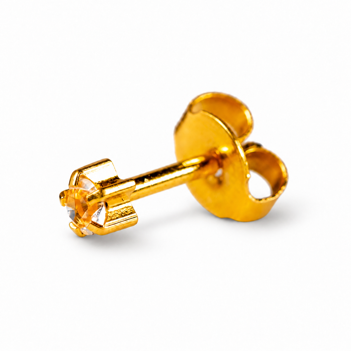 Caflon Crystal Clawset 4mm stud earrings with clear stone, gold plated