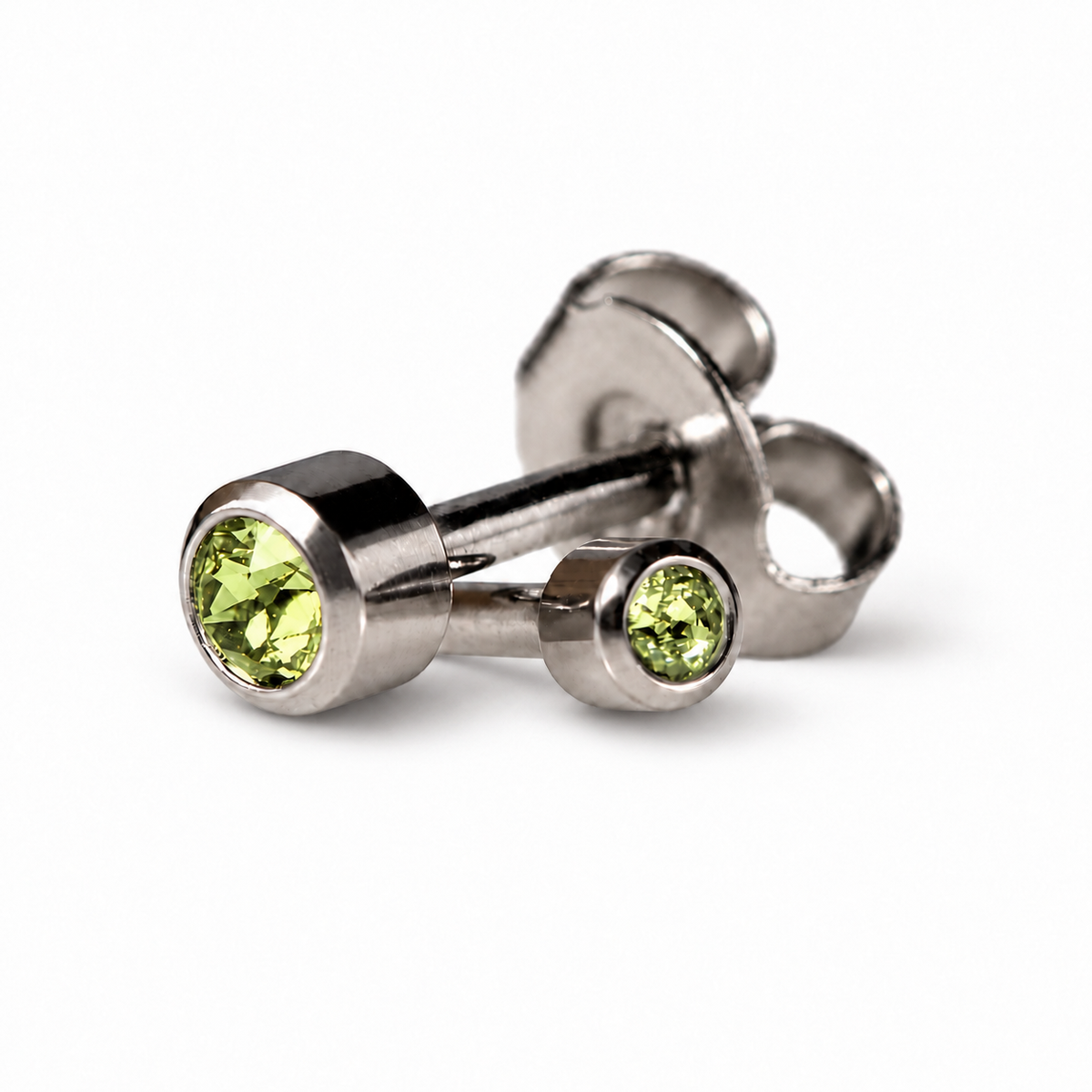 Caflon Mini Peridot 3mm stud earrings with green stone, stainless steel